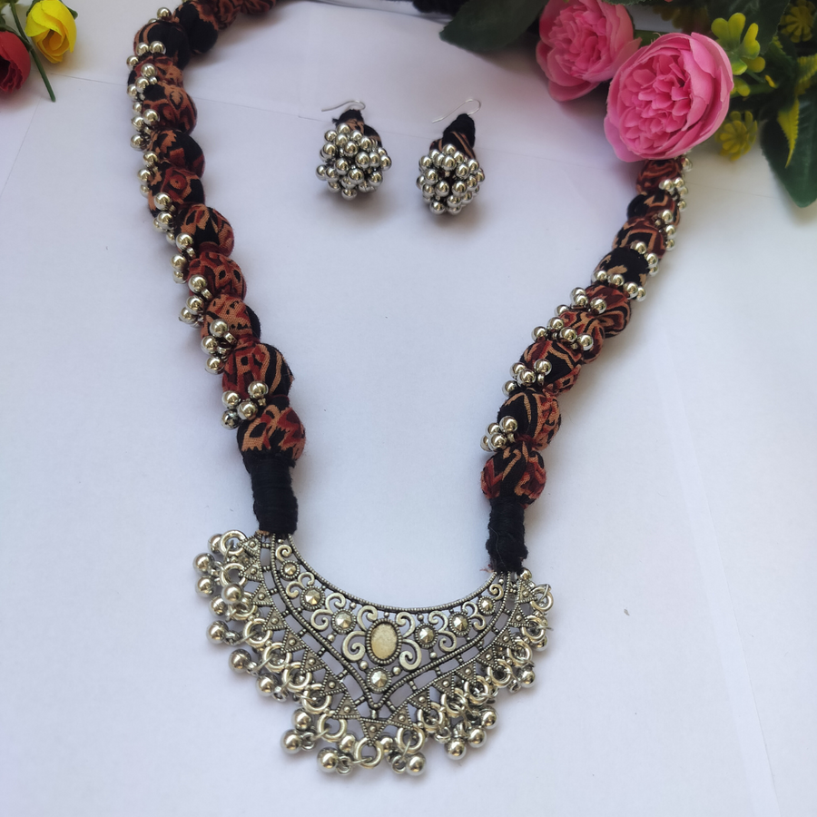 Black-Maroon Fabric beads Necklace