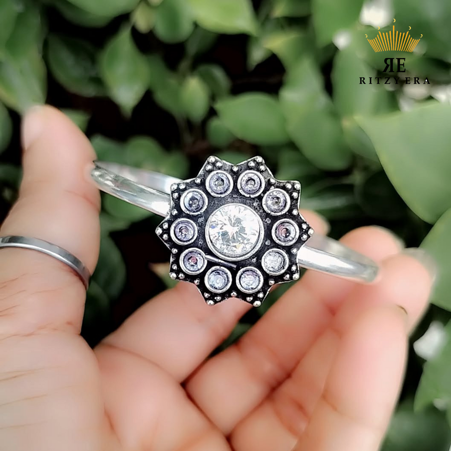 Boho Brass Bracelet – White Radiance Bloom